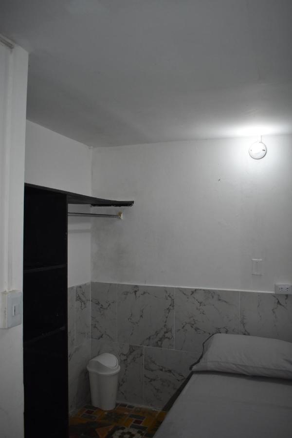 Esmed Hostel Medellín Dış mekan fotoğraf